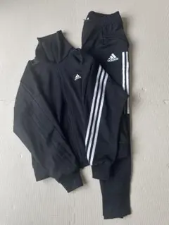 adidas ジャージ上下セット 黒(上がS、下が160)