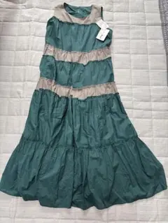 新品タグ付きDeux Amourティアードロングスカート グリーンM〜Lサイズ