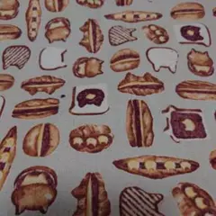 パン　食パン　クロワッサン　猫柄　約110✕50 生地　はぎれ　延長可