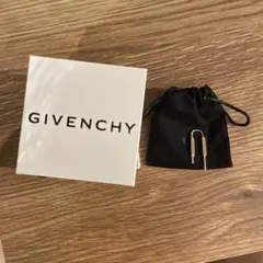 GIVENCHY ピアス