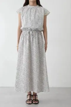美品 OLIVE des OLIVE フレンチスリーブロングワンピース　ドット柄