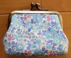 ハンドメイド　リバティ Besty(ベッツィ） がま口ミニポーチ blue系