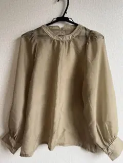 【美品】秋口に◎ベージュ シフォン 長袖ブラウス