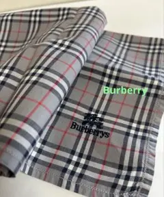 Burberryハンカチ ノバチェック柄 グレー系 ロゴ刺繍 極美品