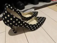R&E パンプス