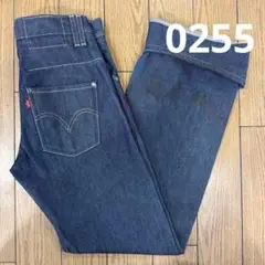 LEVI’S ENGINEERED JEANS