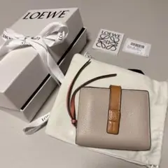 Item thumbnail for item 81e9881c-d77d-44bd-8edc-08161f643efc