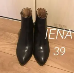 Item thumbnail for item 3c21e211-99b0-4b38-a788-d0d00ee0740d