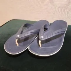 crocs ネイビー ビーチサンダル