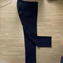 ユニクロ　感動パンツ　ネイビー 紺