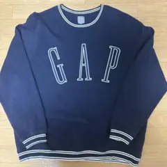 GAP トレーナー YZEER着用