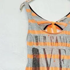 Bershka 背面リボン オレンジボーダータンクトップ 穴あきダメージ加工