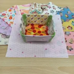 ★A935★ カットクロス/プリント生地/国産/25cm×25cm/10点