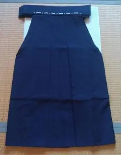 美品　差袴　神職　紺　単仕立て　化繊　馬乗型　通年用　磯貝装束店　コスプレ等