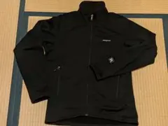 パタゴニア Patagonia R1 フリース フルジップ ジャケット 黒M