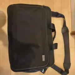 ナイロン ビジネスバッグ 黒 中型 色落ちあり