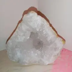 透明白色の結晶塊