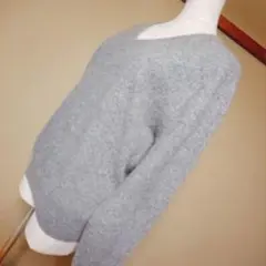 毛70%/カシミア30%/Vネックセーター/M