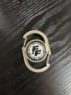 ワイルドスピードロゴのカラビナ型キーホルダー