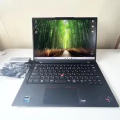 【超美品】ThinkPad X1 Carbon Gen102022年8GB i5