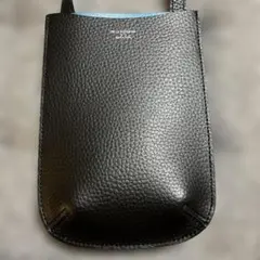 ペッレモルビダ　黒レザー スマホショルダーバッグ