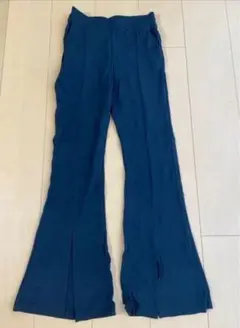 スリット フレアパンツ 美脚効果 ストレッチ効果