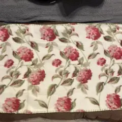 ローラアシュレイ　ブランケット