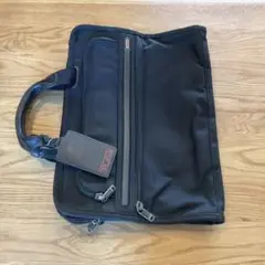 TUMI トゥミ　ビジネスバッグ　ブラック　A4収納可　ショルダーベルト無し