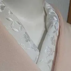 刺繍半襟*白地×光沢白 梅枝