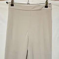❇GU❇未使用品❇ベージュ フレアパンツ Mサイズウエストゴム