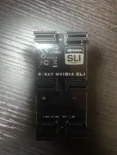 ASUS 3-WAY NVIDIA SLI 拡張カード