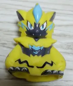 ポケットモンスター　ポケモン　ソフビ指人形　ゼラオラ