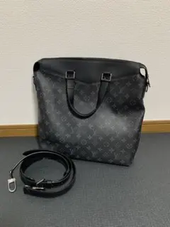 ルイヴィトン エクリプストート エクスプローラー ビジネスバック