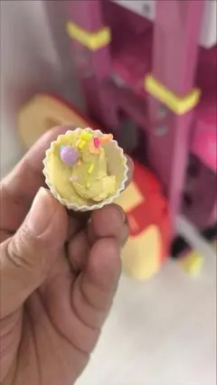 ミニチュアアイスクリーム カップ入り