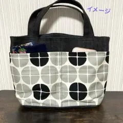 ハンドメイド　幾何学模様 トートバッグ 中型 グレー/黒