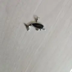 イルカ型シルバーチャーム