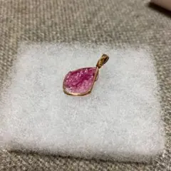 女神巻き ルベライト ペンダントトップ
