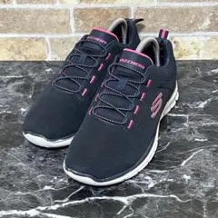 【802】✨美品✨SKECHERS メモリーフォーム　スニーカー　スリッポン