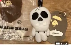 新品希少　A BATHING APEエイプ　キーホルダー　マスコット