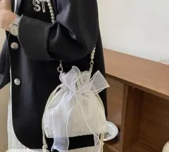 ホワイトリボン巾着バッグ
