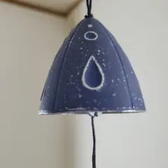 青色の金属製風鈴　IWACHU