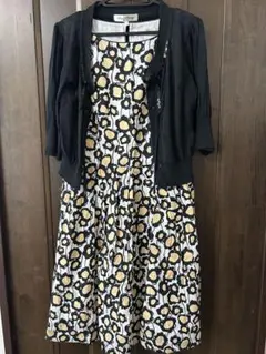 スーパービューティー花柄ひざ丈ワンピース 半袖カーディガン付き