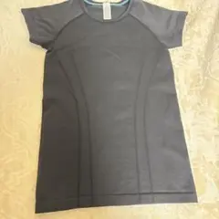 ⑦ ivivva Tシャツ ８
