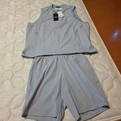 Wild Things ライトグレー ベスト&ショートパンツ　セット