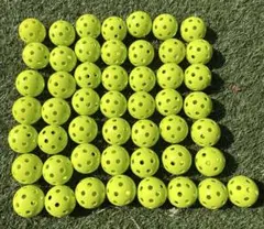 野球 トレーニングボール 穴あき ゴルフボールサイズ 50個セット 練習用 中古