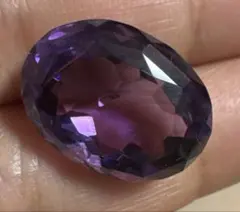 極美特大天然アメジスト　ルース　13.840ct