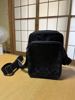 coachのショルダーバックです。