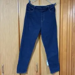 Item thumbnail for item d040b94c-b885-4537-8f35-6eb915789d7c