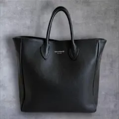 ドレステリア　レザー　トートバッグ　ブラック　ロゴ　A4可能　通勤　本革