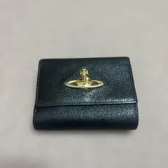 Vivienne Westwood三つ折り財布 金色装飾付き